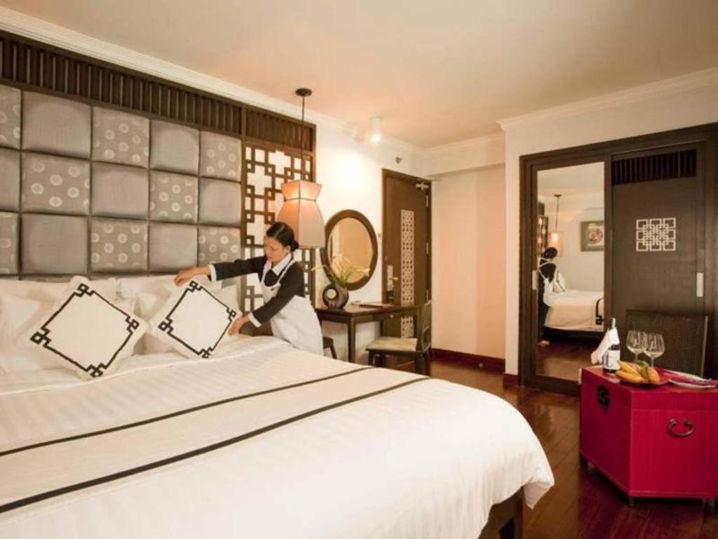Church Boutique Hotel Hang Trong Hanoi Exterior photo