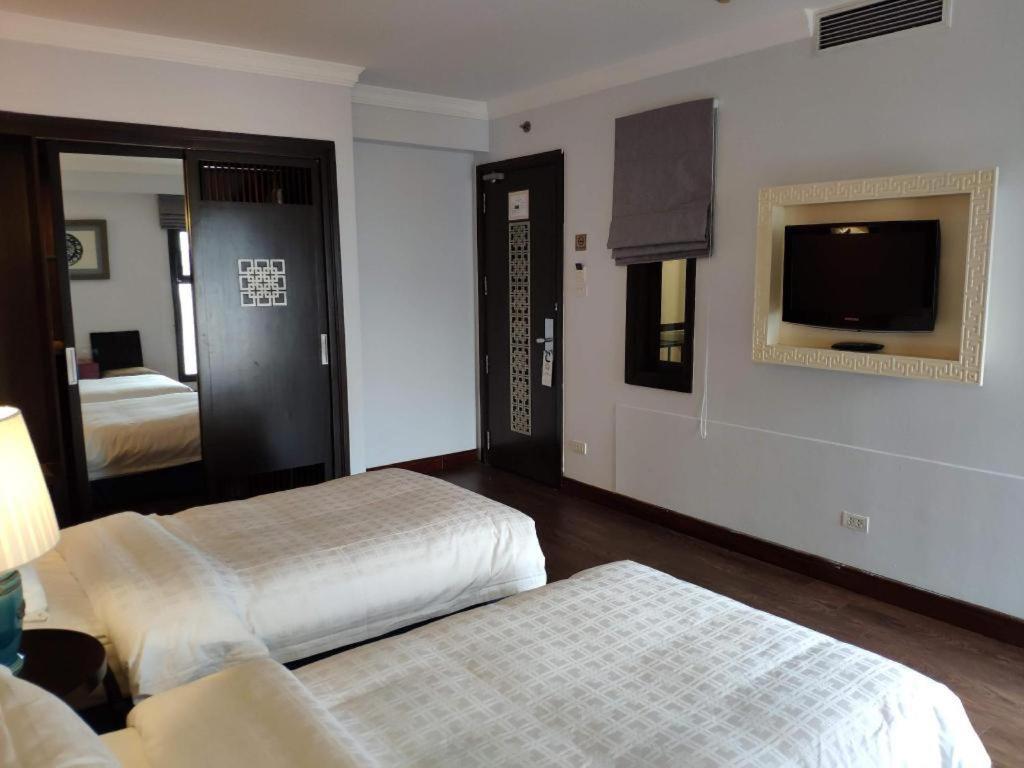 Church Boutique Hotel Hang Trong Hanoi Exterior photo