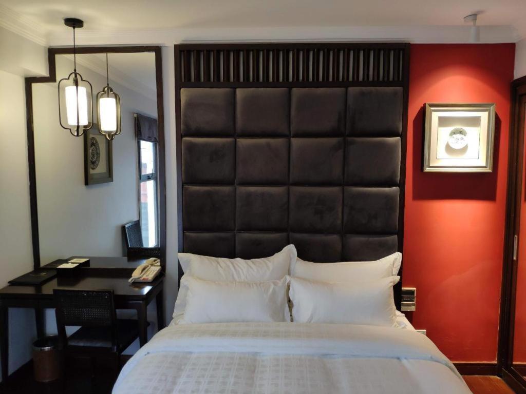 Church Boutique Hotel Hang Trong Hanoi Exterior photo